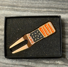 Load image into Gallery viewer, Tyson Lamb Crafted Pumpkin Spice Divot Tool