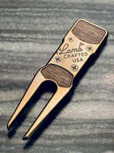 Load image into Gallery viewer, Tyson Lamb Crafted Red and Blue Simmons Divot Tool
